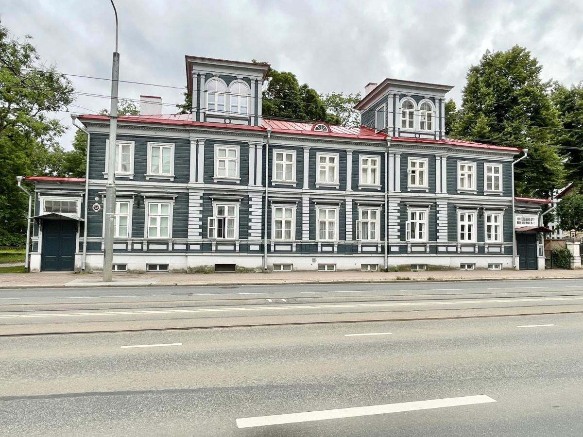 Cosy Studio In Historical Building. City Center Apartment Талин Екстериор снимка