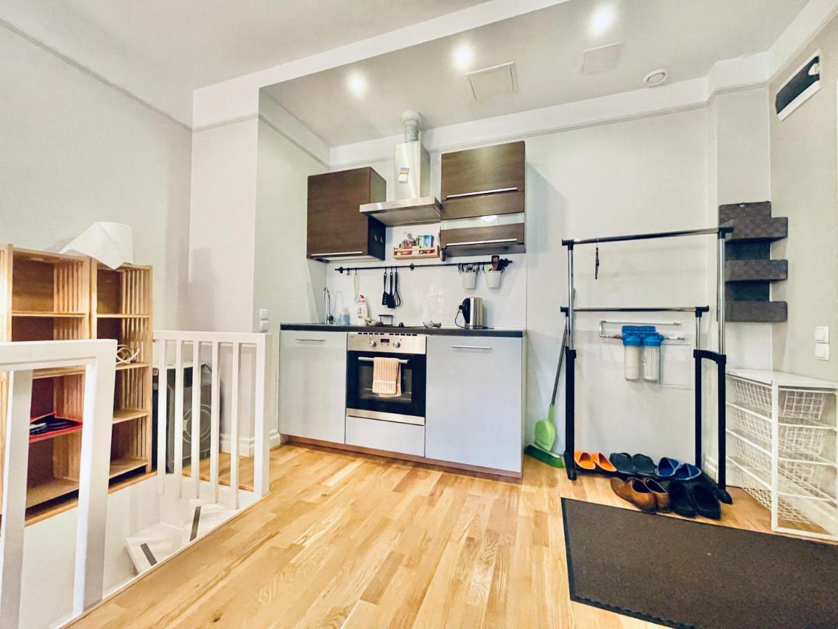 Cosy Studio In Historical Building. City Center Apartment Талин Екстериор снимка